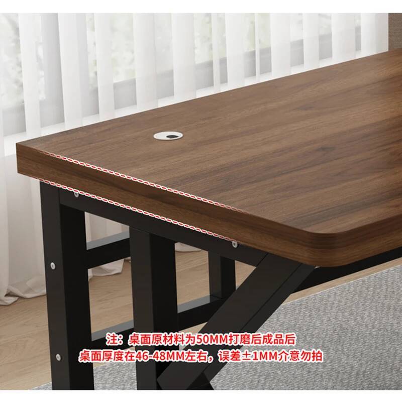 Table de bureau de jeu en form - Desk Setup Laptop And Monitor avis et prix