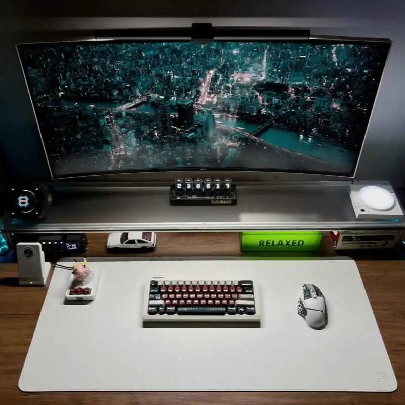 Support de moniteur en alumini - Desk Setup Living Room avis et prix